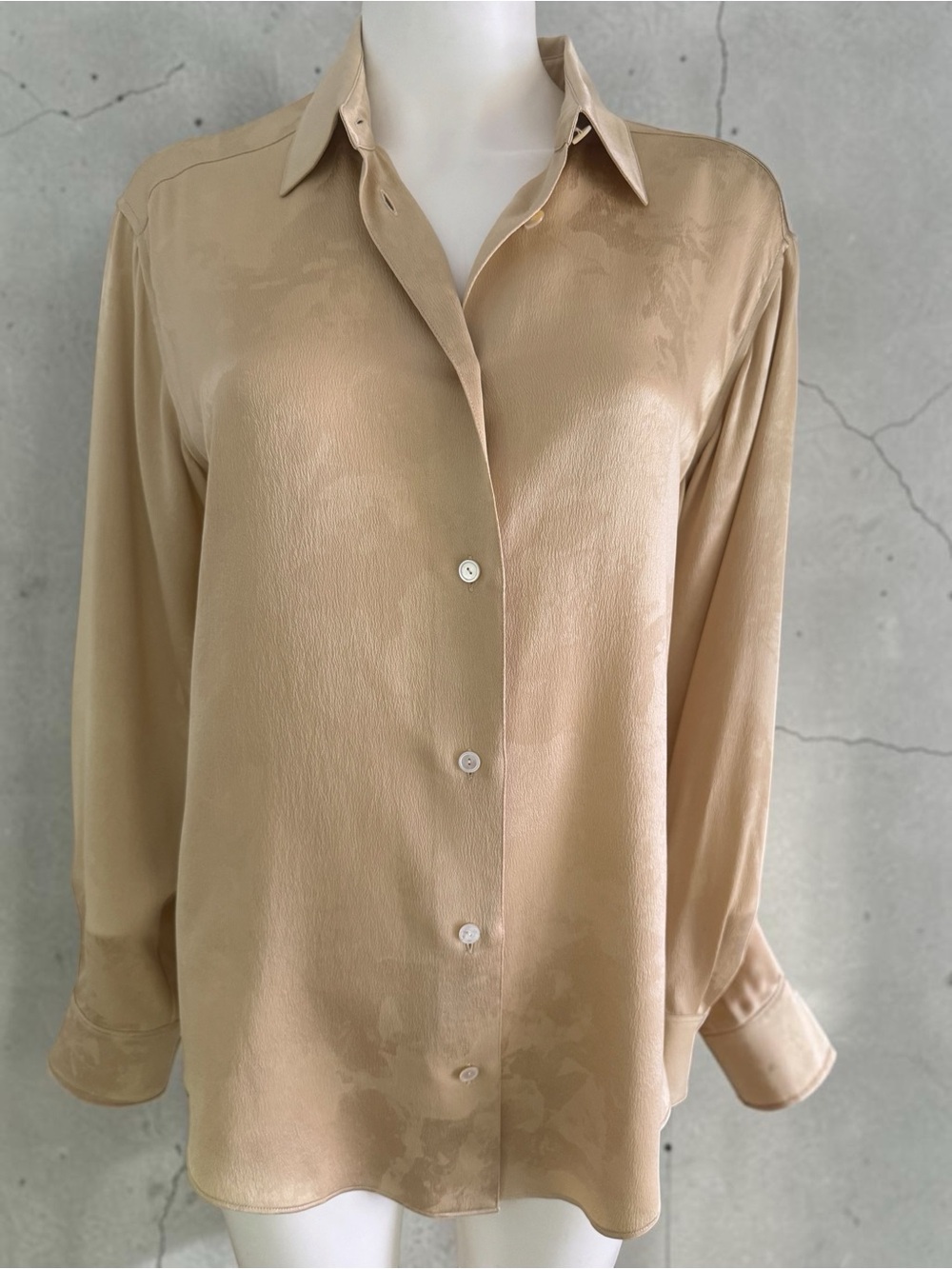 The Row Takara Shirt - Picture 5 of 9